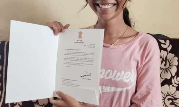 ಮೋದಿ ಮತ್ತು ಅಮ್ಮನ ಚಿತ್ರ ಬಿಡಿಸಿದ ಯುವತಿಗೆ ಪ್ರಧಾನಿ ಪತ್ರ. ಫುಲ್ ಖುಷ್.