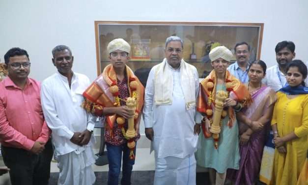 ಎಸ್ಎಸ್ಎಲ್ಸಿ ಪರೀಕ್ಷೆಯಲ್ಲಿ top rank ಪಡೆದ ವಿದ್ಯಾರ್ಥಿಗಳಿಗೆ ಮುಖ್ಯಮಂತ್ರಿ ಸನ್ಮಾನ. ಮೊರಾರ್ಜಿ ದೇಸಾಯಿ ಶಾಲೆಗಳ ಅಭಿವೃದ್ಧಿಗೆ ಒಂದೂವರೆ ಕೋಟಿ ರೂ. ಅನುದಾನ ಘೋಷಣೆ.
