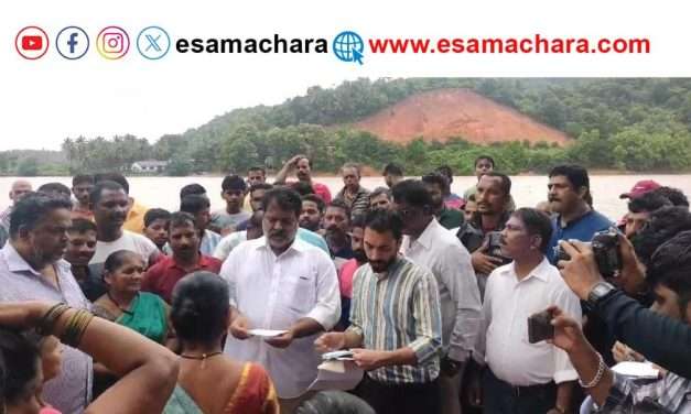 ಶಿರೂರು ಗುಡ್ಡ ಕುಸಿತದಿಂದ ಹಾನಿಯಾದ ಮೀನುಗಾರರಿಗೆ ಪರಿಹಾರ ವಿತರಿಸಿದ ಸಚಿವ ಮಂಕಾಳ ವೈದ್ಯ.