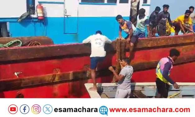 Boat Tragedy/ ಅರಬ್ಬೀ ಸಮುದ್ರದಲ್ಲಿ ಪಲ್ಟಿಯಾದ ದೋಣಿ. ಆಪತ್ಬಾಂಧವನಂತೆ ಬಂದ ಮಂಗಳೂರು ಮೀನುಗಾರರು