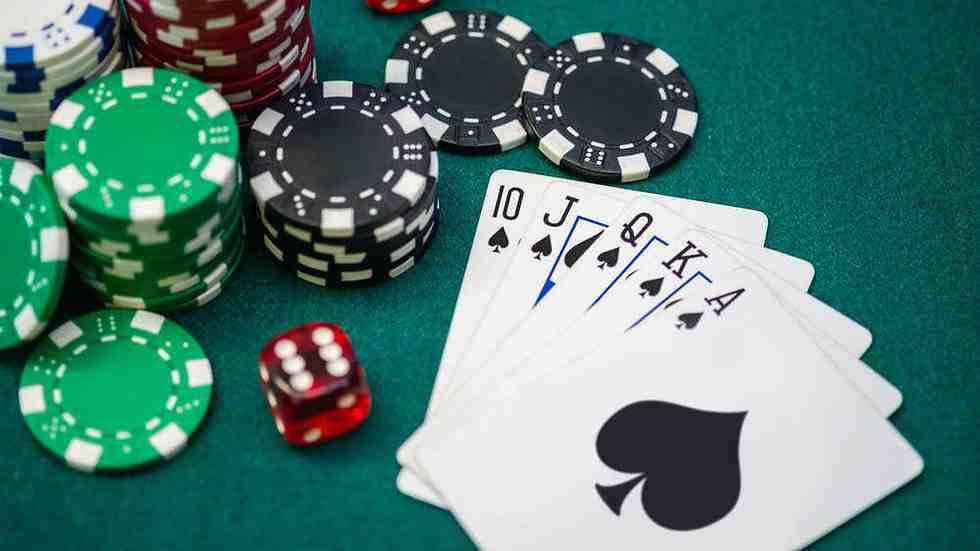 Joojata Arrest/ ಭಟ್ಕಳದಲ್ಲಿ ಜೂಜಾಟ ಅಡ್ಡೆ ಮೇಲೆ ಪೊಲೀಸರ ದಾಳಿ. ಏಳು ಜನರ ಬಂಧನ.