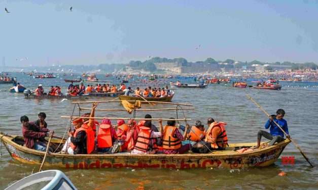 Bumper Income/ 45 ದಿನಕ್ಕೆ 30ಕೋಟಿ ಆದಾಯ. ಮಹಾಕುಂಭ ಮೇಳದಿಂದ ನಾವಿಕ ಕುಟುಂಬ ಖುಷಿ.