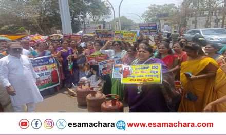 Protest/ ಬೆಲೆ ಏರಿಕೆ ಖಂಡಿಸಿ ಅಂಕೋಲಾದಲ್ಲಿ ಕಾಂಗ್ರೆಸ್ ವಿನೂತನ ಪ್ರತಿಭಟನೆ.