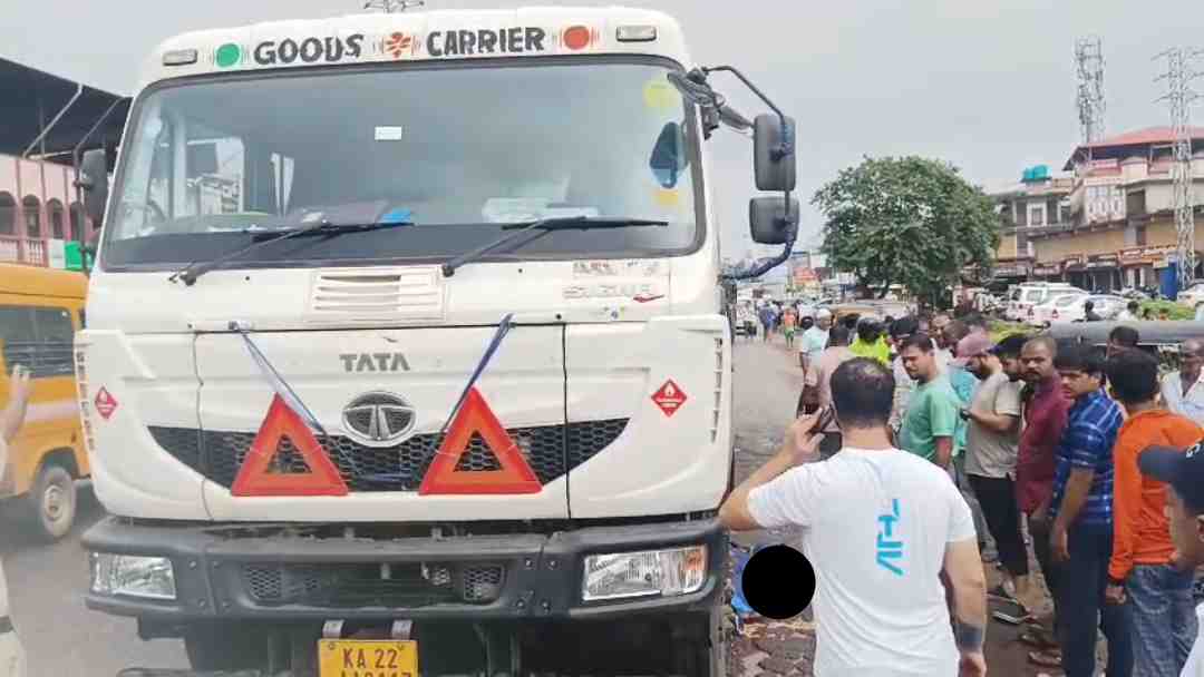 Accident/ ಭಟ್ಕಳದಲ್ಲಿ ಭೀಕರ ಅಪಘಾತ. ರಾ. ಹೆದ್ದಾರಿ 66ರಲ್ಲಿ ಘಟನೆ.