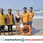 Kudle Beach/ ಗಂಡನೊಂದಿಗೆ ಬಂದ ವಿದೇಶಿ ಮಹಿಳೆ ಅಪಾಯದಲ್ಲಿ. ಲೈಪ್ ಗಾರ್ಡ್ ಸಿಬ್ಬಂದಿಗಳಿಂದ ರಕ್ಷಣೆ.