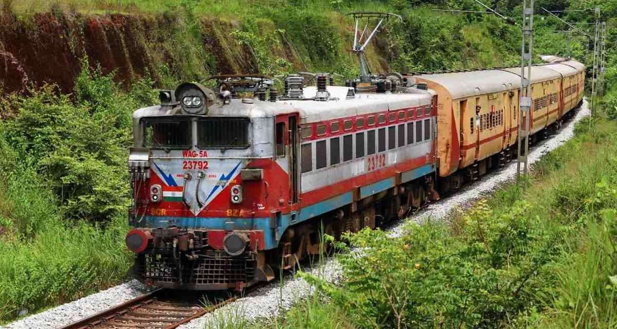 Train Incident/ ಭಟ್ಕಳದಲ್ಲಿ ರೈಲಿನಿಂದ ಬಿದ್ದು ಕಾರವಾರದ ವ್ಯಕ್ತಿ ಸಾವು.